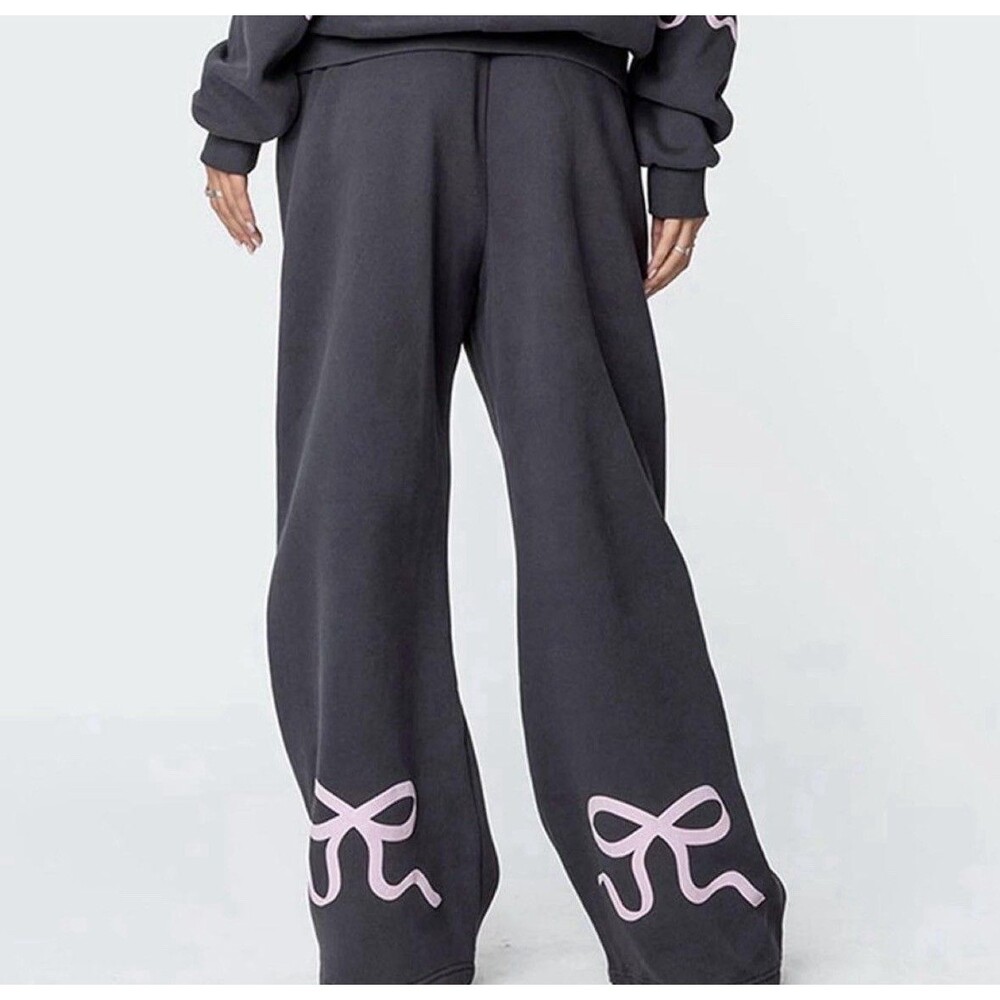 Bow sweatpants 🎀 size small/medium